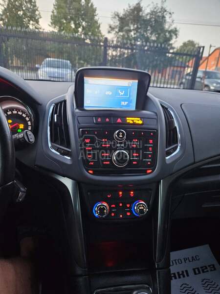 Opel Zafira 