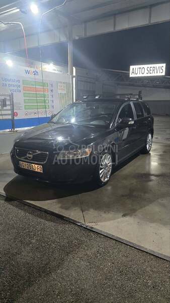 Volvo V50 