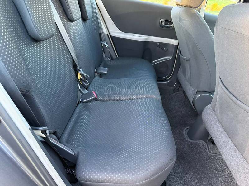 Toyota Yaris aut0matik d4d