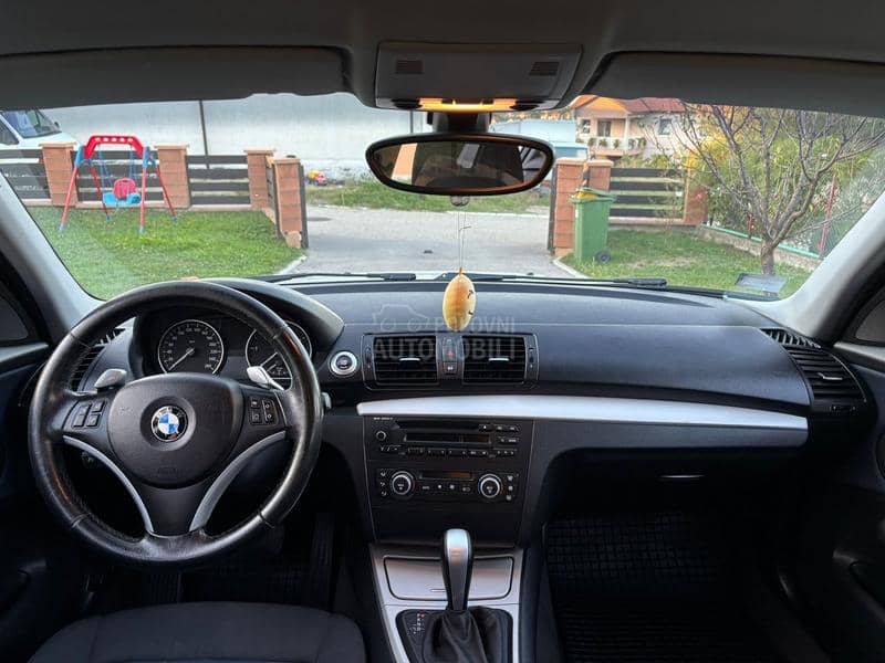 BMW 123  BMW 123