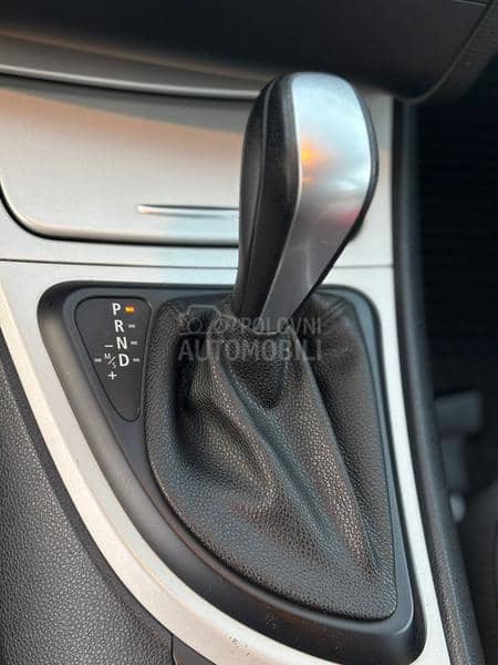 BMW 123  BMW 123