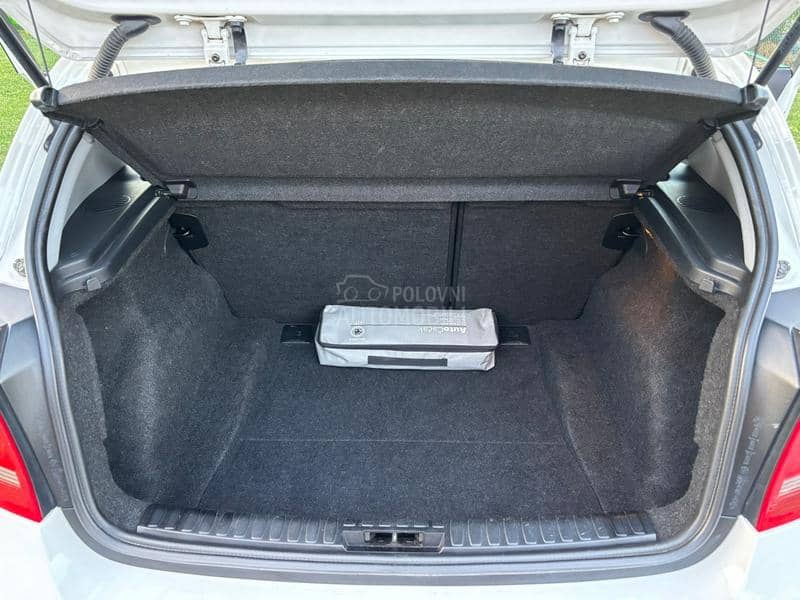 BMW 123  BMW 123