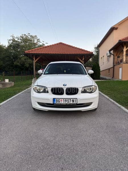 BMW 123  BMW 123