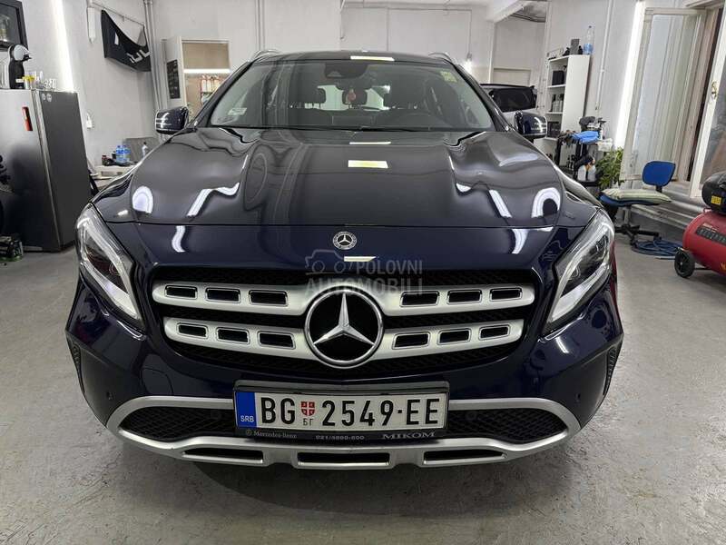 Mercedes Benz GLA 180 D