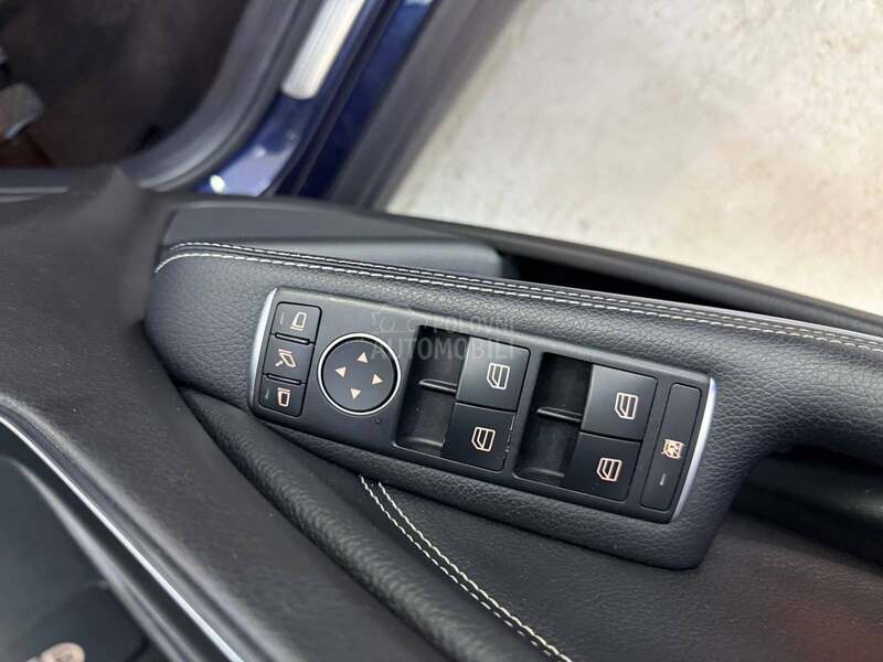 Mercedes Benz GLA 180 D