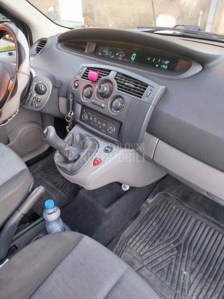 Renault Scenic T E K  R E G