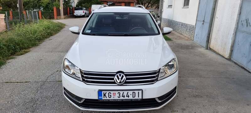 Volkswagen Passat B7 2.0 DSG highline