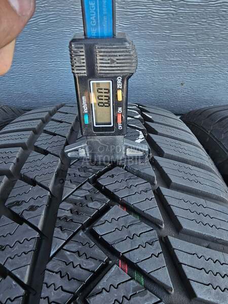 Continental 225/55 R17 Zimska