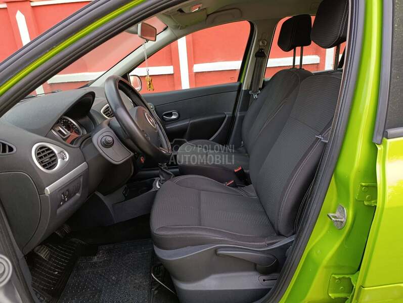 Renault Clio 1.2 Voyage Op is