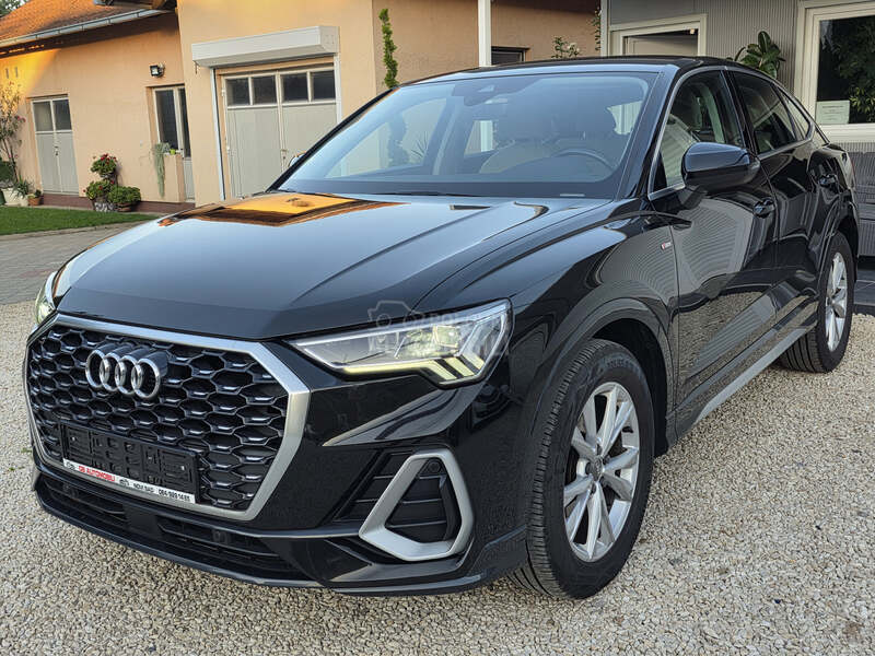 Audi Q3 SB MATRIX S-LINE