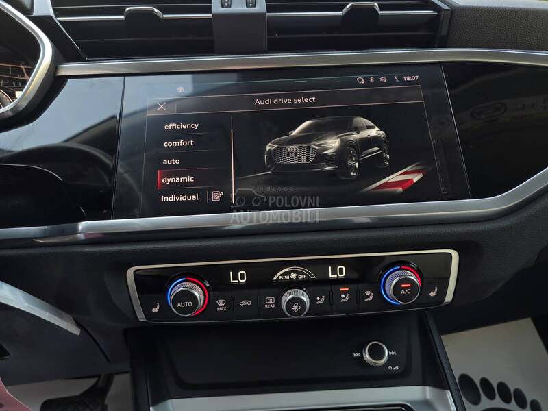 Audi Q3 SB MATRIX S-LINE