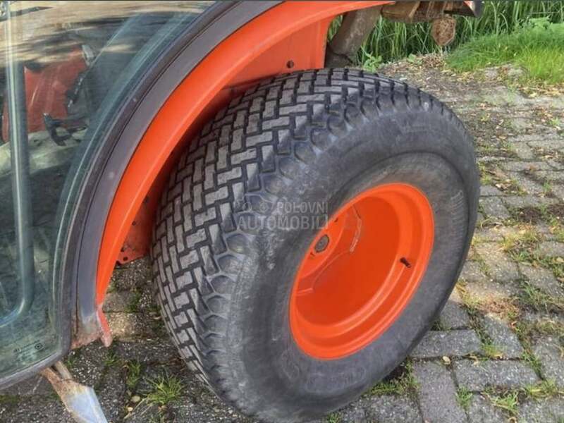 Kubota B2530
