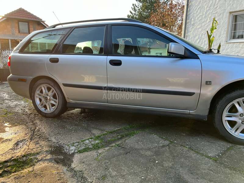 Volvo V40 2.0T