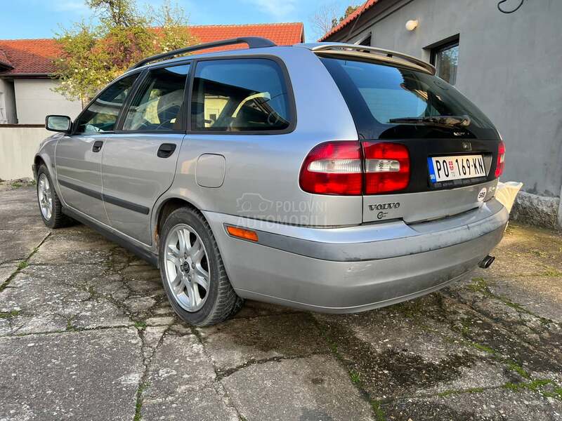 Volvo V40 2.0T
