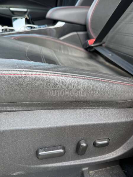 Ford Kuga SCTI