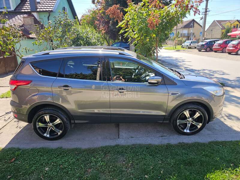 Ford Kuga 2.0Tdci TITANIUM CH