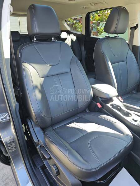 Ford Kuga 2.0Tdci TITANIUM CH