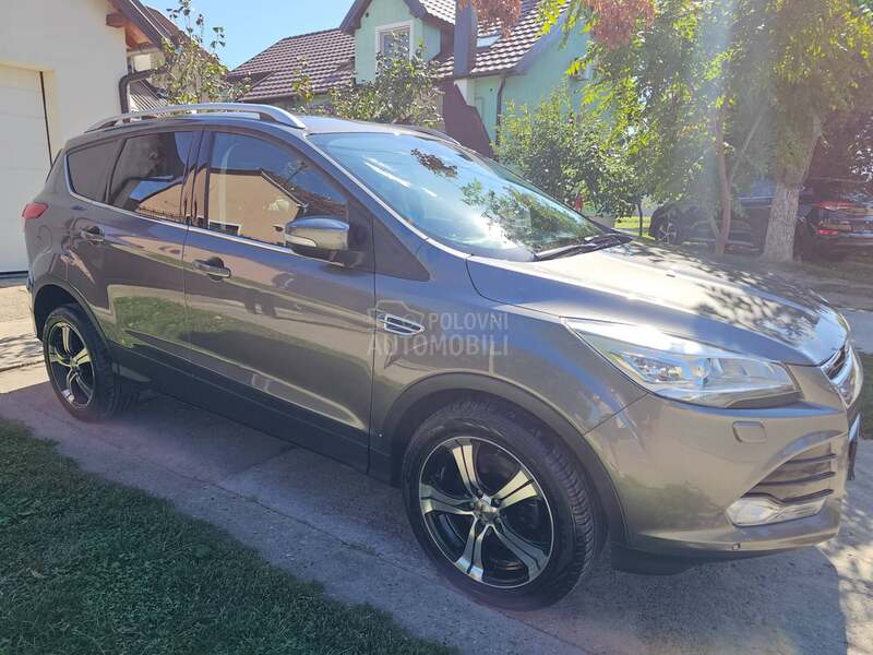 Ford Kuga 2.0Tdci TITANIUM CH