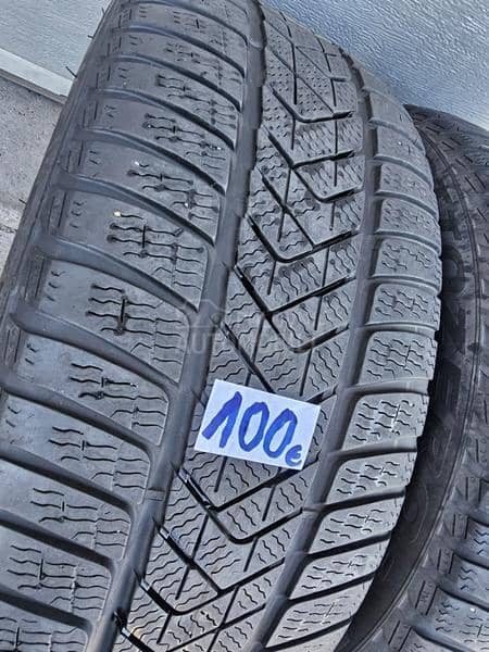 Pirelli 245/45 R18 Zimska