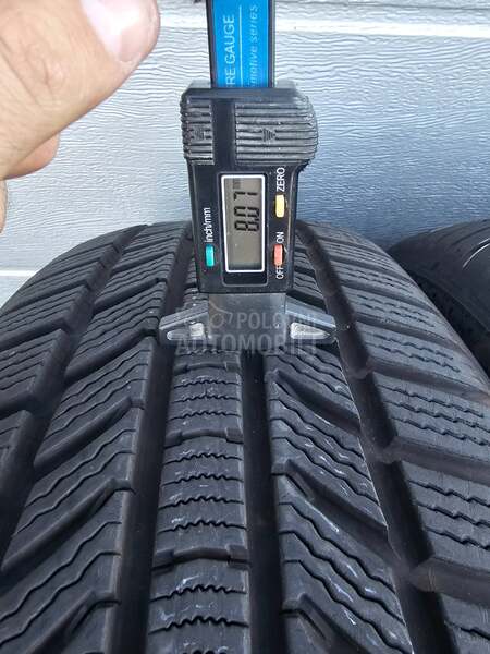 Continental 235/60 R18 Zimska