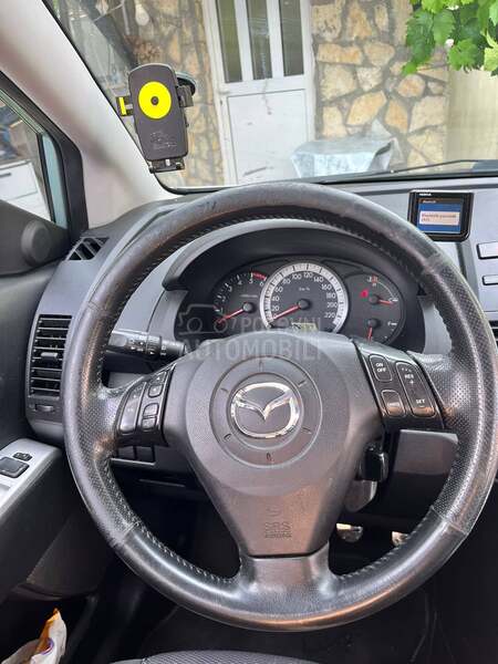 Mazda 5 
