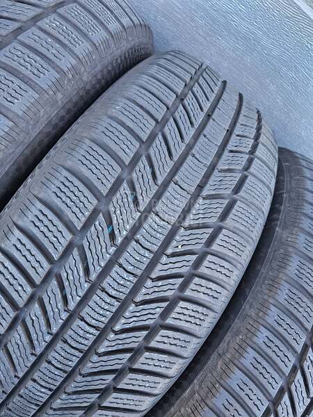 Continental 235/55 R18 Zimska