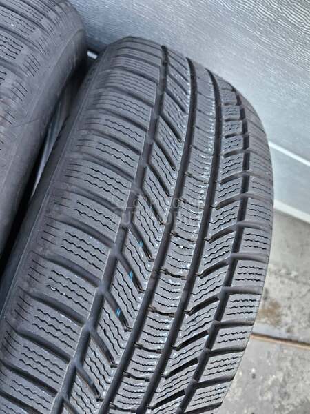 Continental 235/55 R18 Zimska
