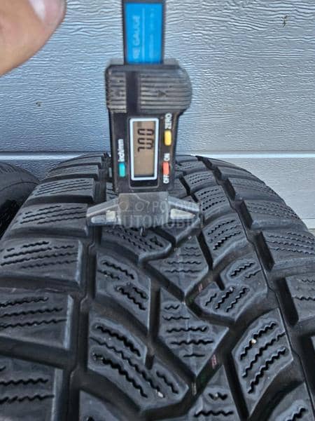 Dunlop 205/55 R17 Zimska