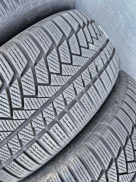 Continental 225/55 R17 Zimska