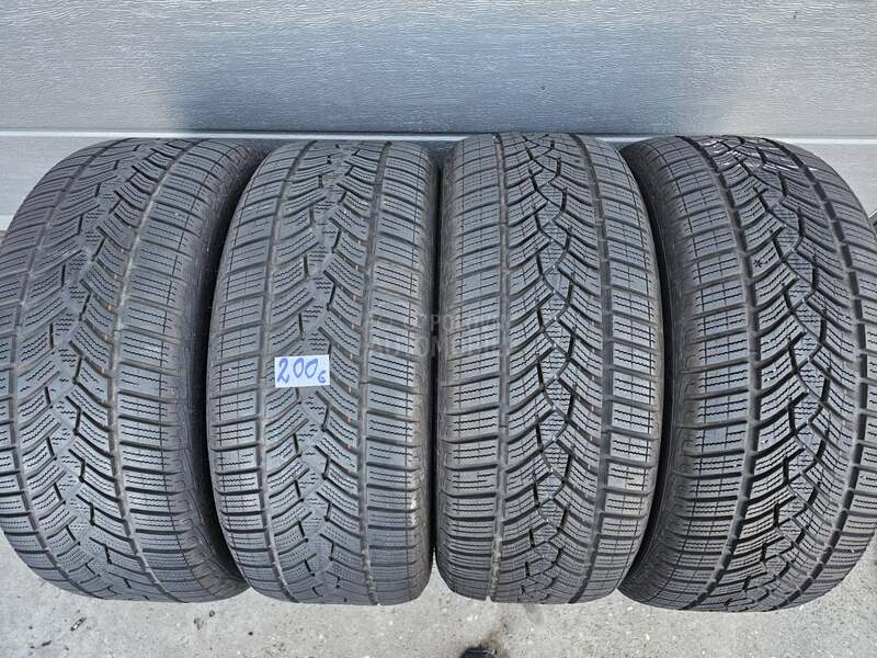 Goodyear 225/50 R17 Zimska