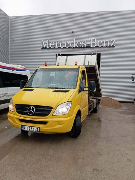 Mercedes Benz Sprinter Kiper Kran