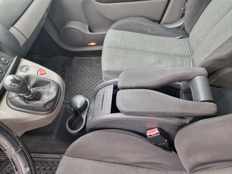 Renault Scenic 1.5 DCI