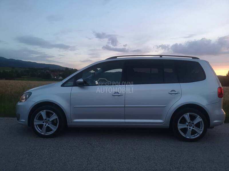 Volkswagen Touran tsi