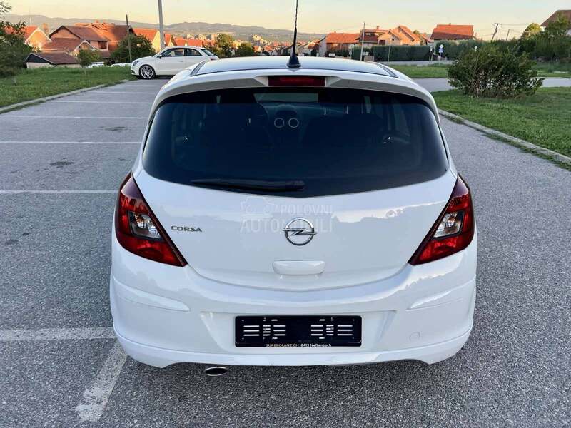 Opel Corsa D OPC LINE CH