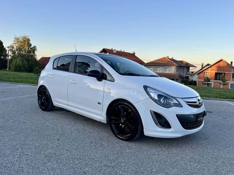 Opel Corsa D OPC LINE CH