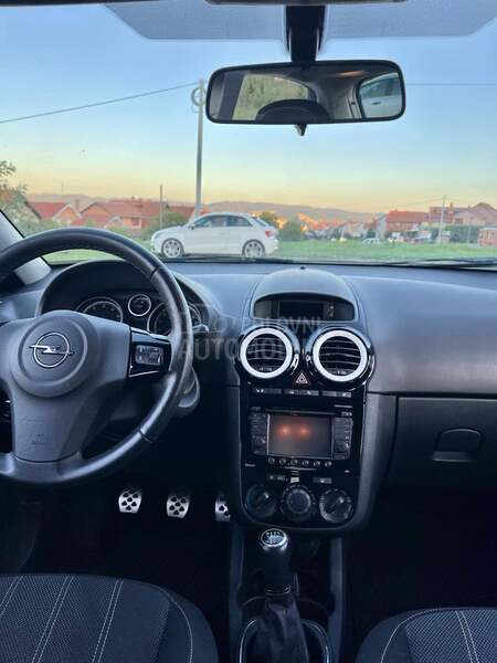 Opel Corsa D OPC LINE CH