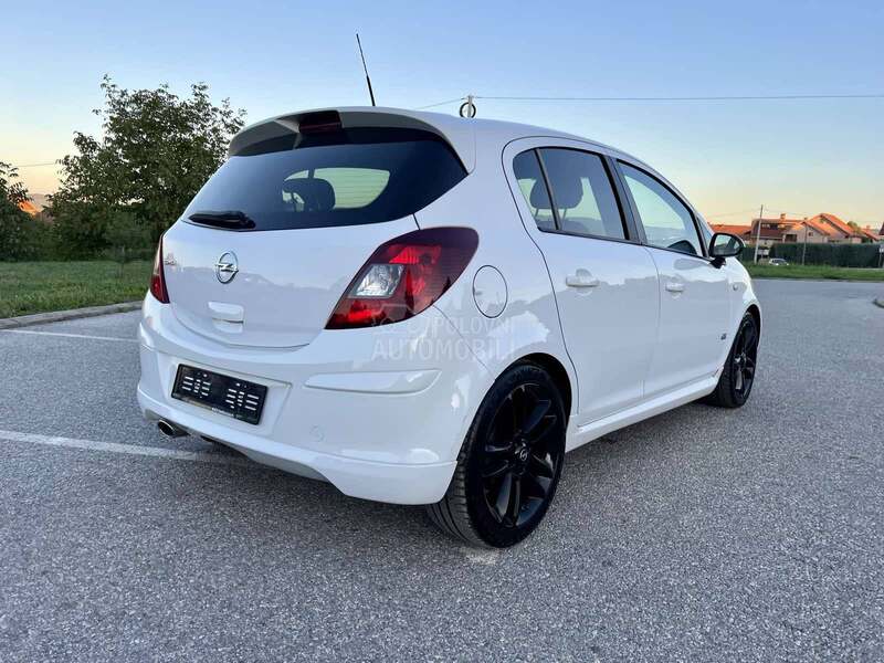 Opel Corsa D OPC LINE CH