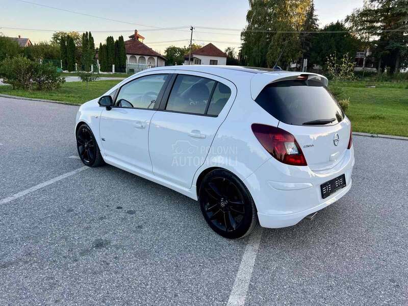 Opel Corsa D OPC LINE CH
