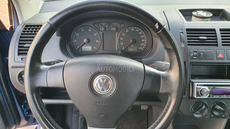 Volkswagen Polo 1.2, b.e.n.z.i.n.