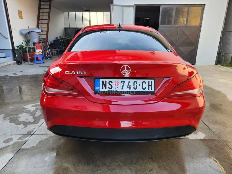 Mercedes Benz CLA 180 