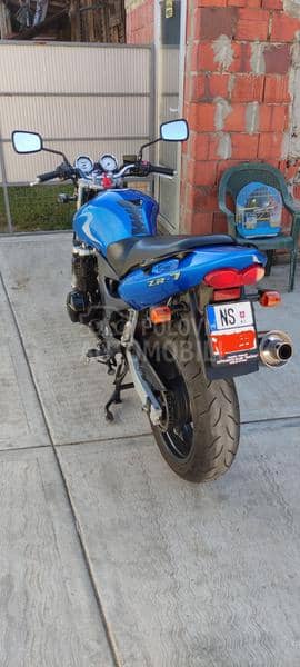 Kawasaki ZR 7