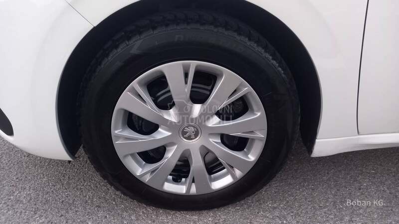 Peugeot 208 1.4 hdi