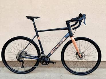 BOTTECHIA gravel 28