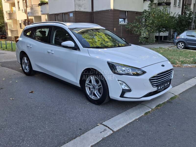 Ford Focus 1.5 TDCI NAVY/LED