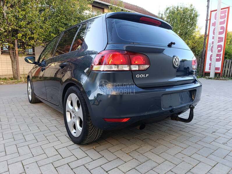 Volkswagen Golf 6 1.6 tdi 105