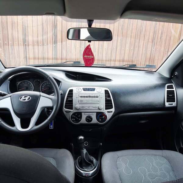 Hyundai i20 
