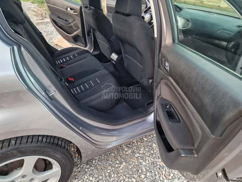 Peugeot 308 1.6 HDI //ALLURE//