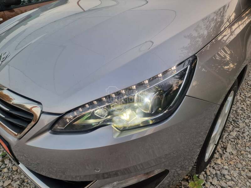 Peugeot 308 1.6 HDI //ALLURE//