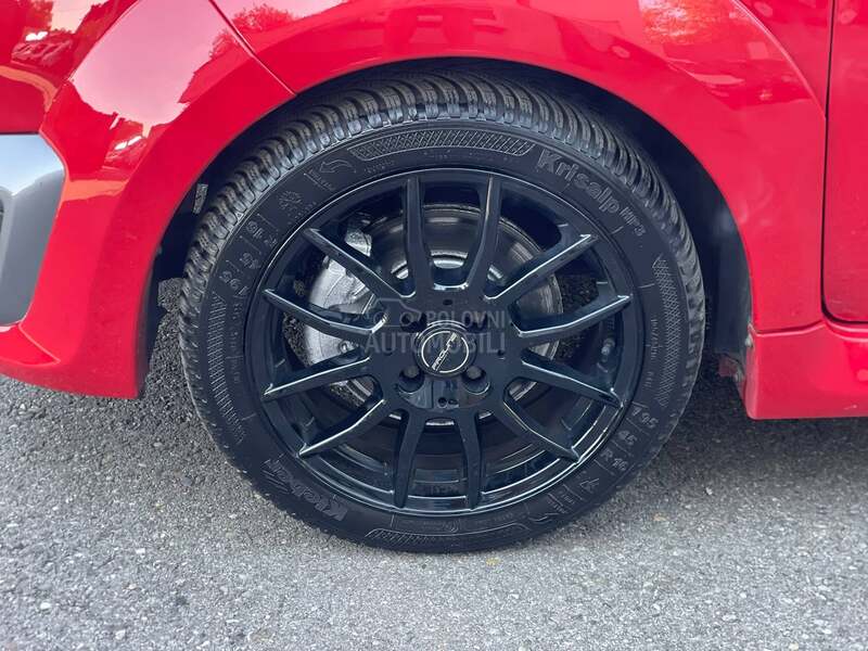 Renault Twingo RS SPORT