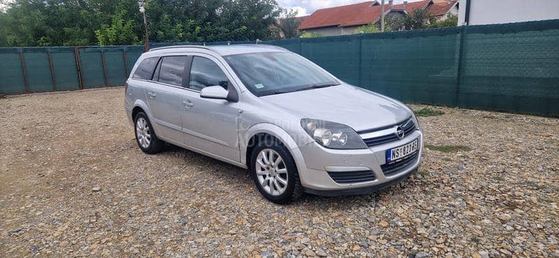 Opel Astra H 1.9 CDTI